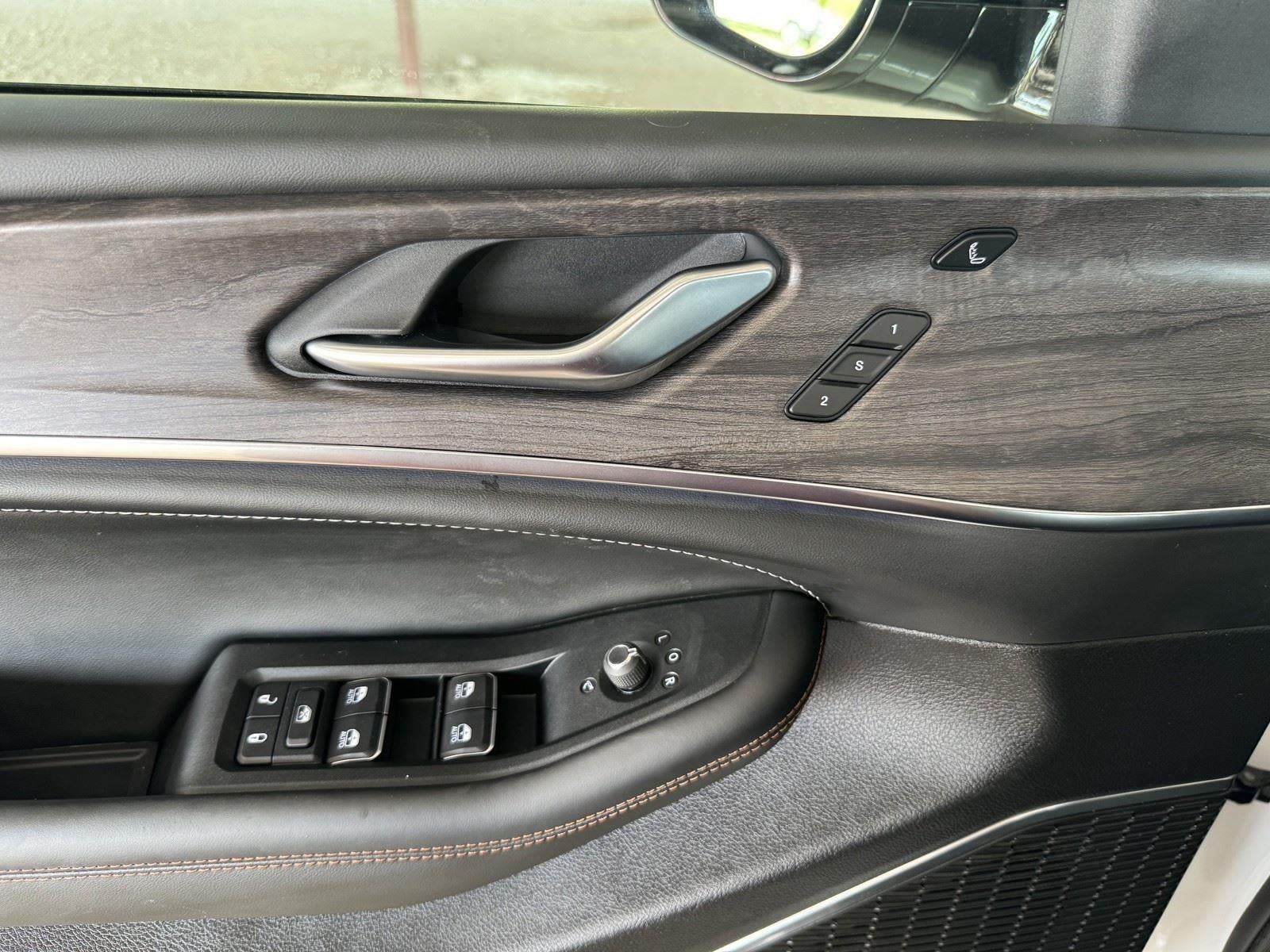 2025 Jeep Grand Cherokee Overland