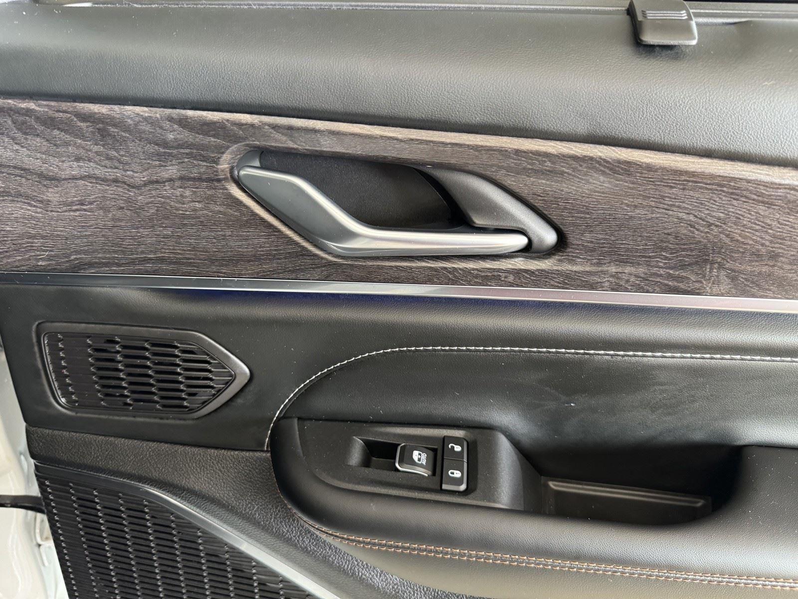 2025 Jeep Grand Cherokee Overland