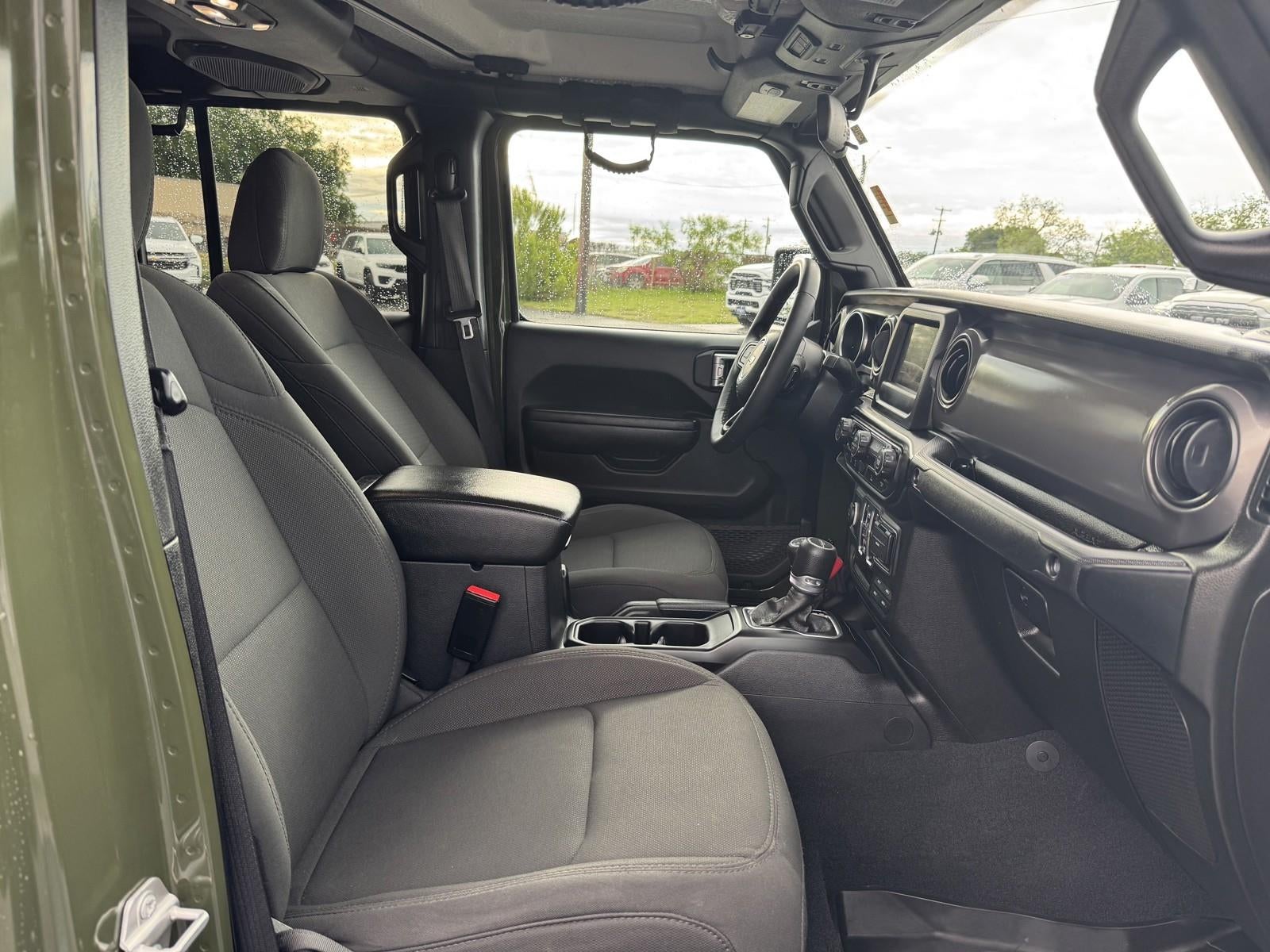 2023 Jeep Gladiator Willys