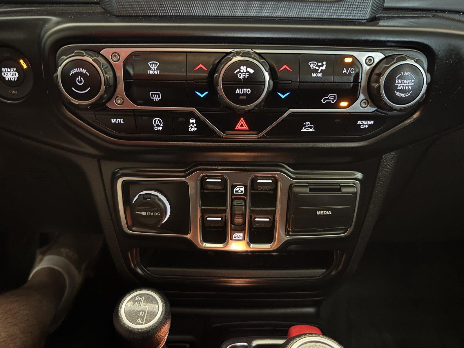 2022 Jeep Gladiator Sport S