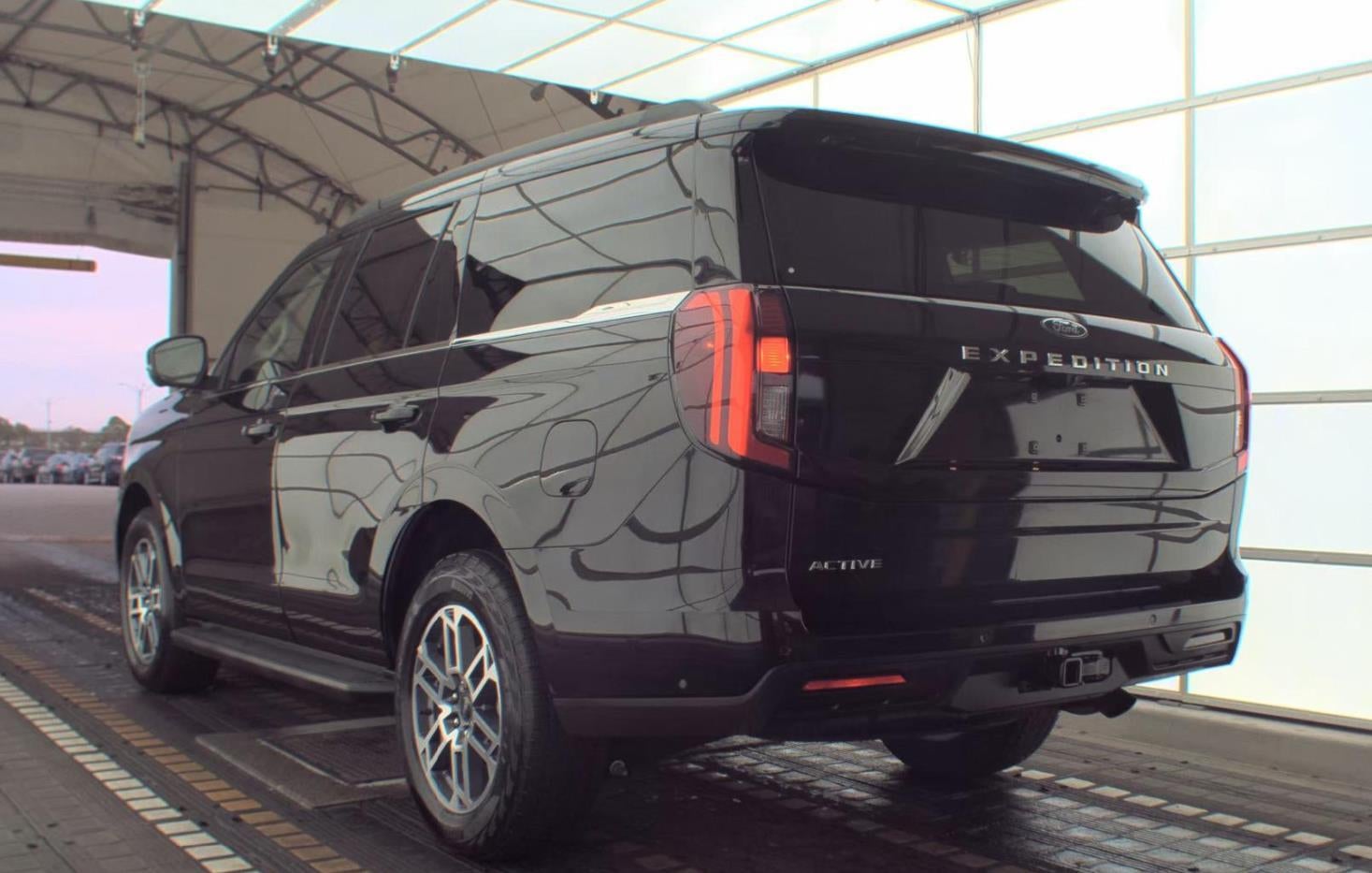 2025 Ford Expedition Active