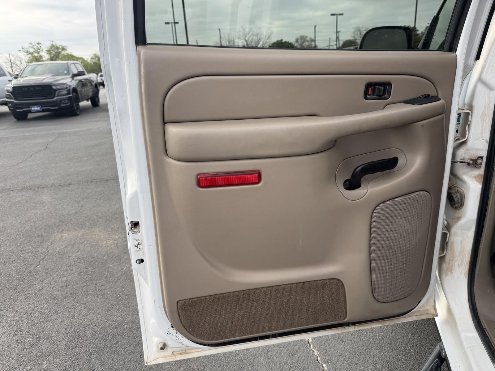 2004 Chevrolet Silverado 2500HD LS