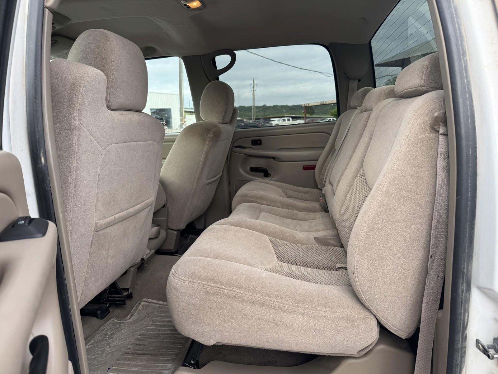 2004 Chevrolet Silverado 2500HD LS