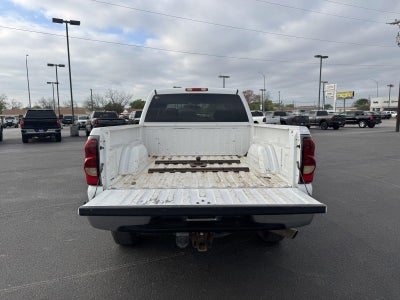 2004 Chevrolet Silverado 2500HD LS