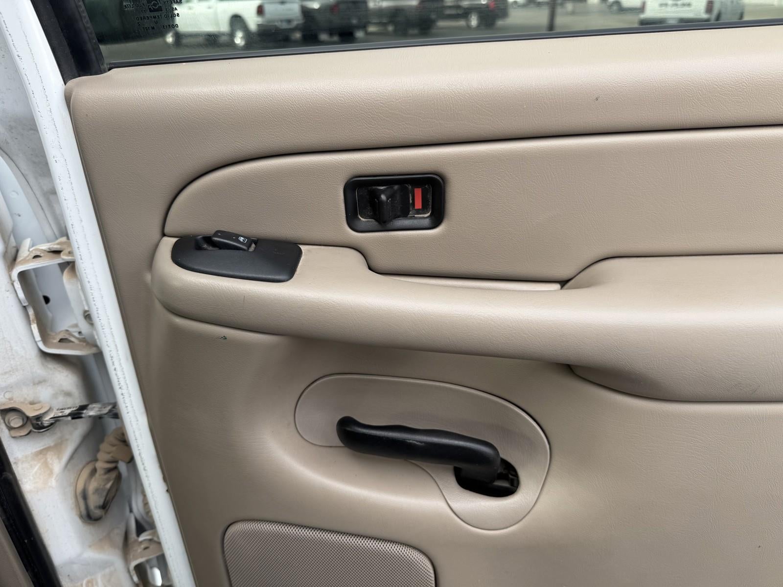 2004 Chevrolet Silverado 2500HD LS