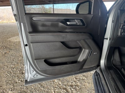 2025 Chevrolet Tahoe RST