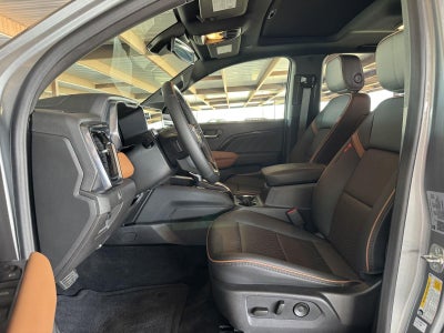 2025 GMC Canyon 4WD AT4