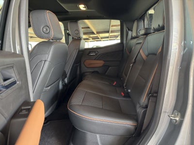 2025 GMC Canyon 4WD AT4