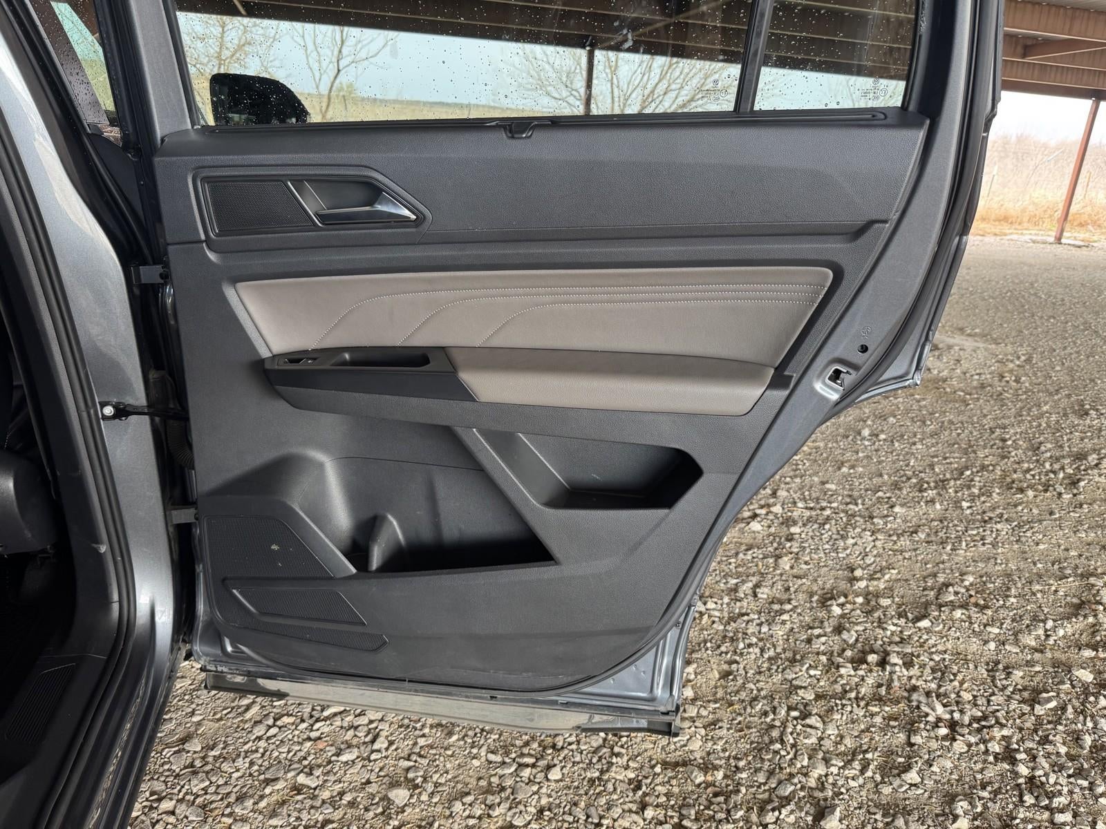 2021 Volkswagen Atlas 3.6L V6 SE w/Technology