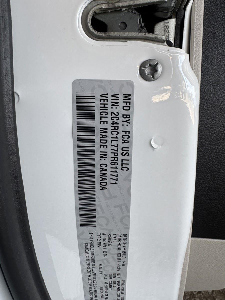 2023 Chrysler Pacifica Hybrid Touring L