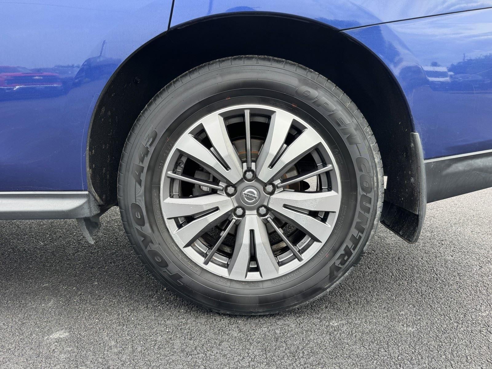 2020 Nissan Pathfinder SL