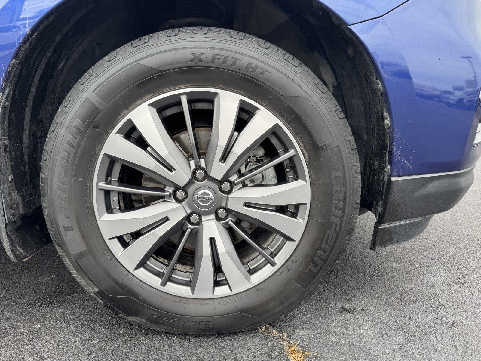 2020 Nissan Pathfinder SL
