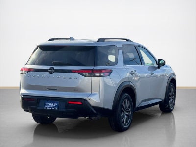 2022 Nissan Pathfinder SV