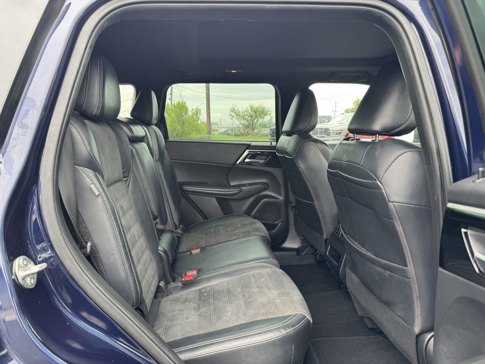 2022 Mitsubishi Outlander SE