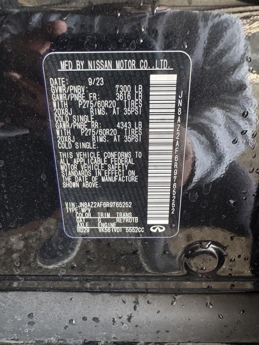 2024 INFINITI QX80 LUXE