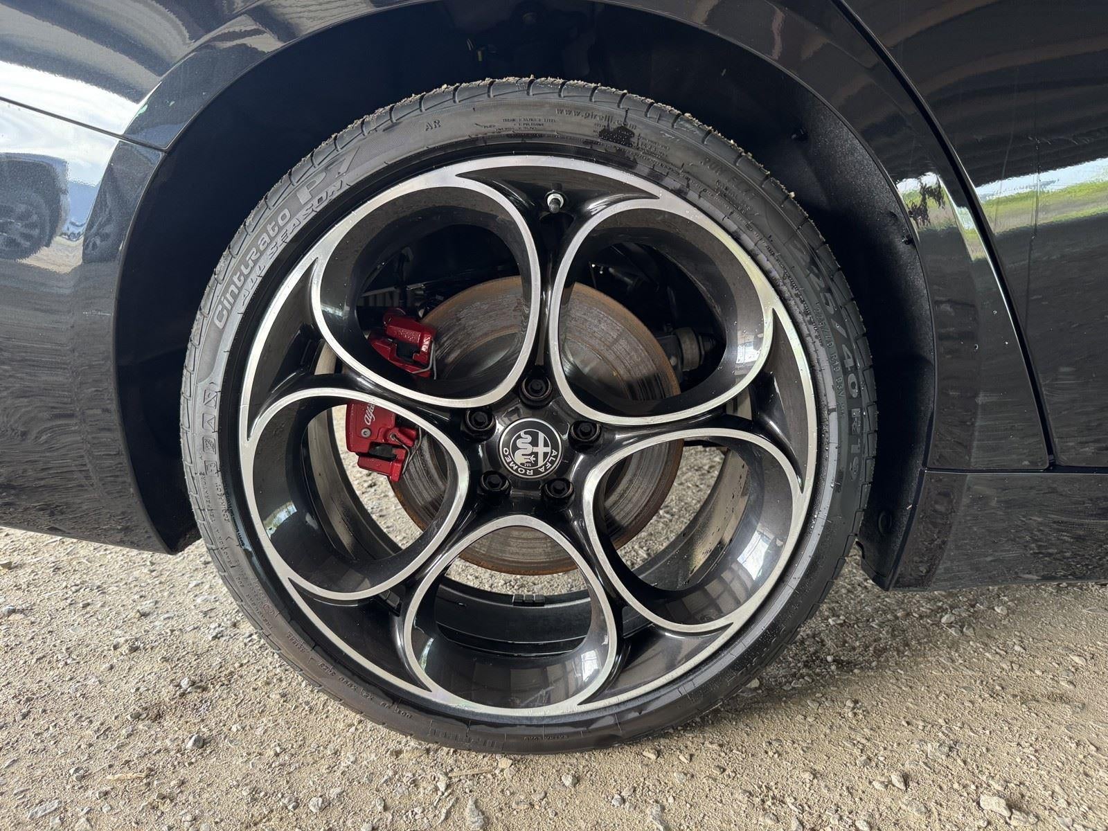 2024 Alfa Romeo Giulia Veloce