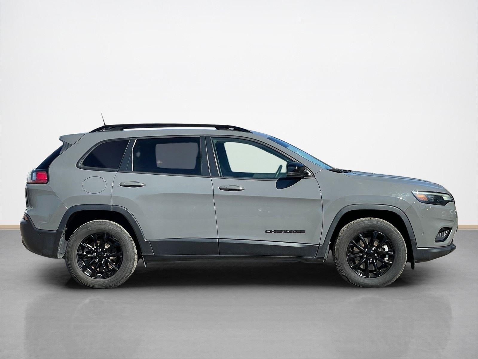 2023 Jeep Cherokee Altitude Lux