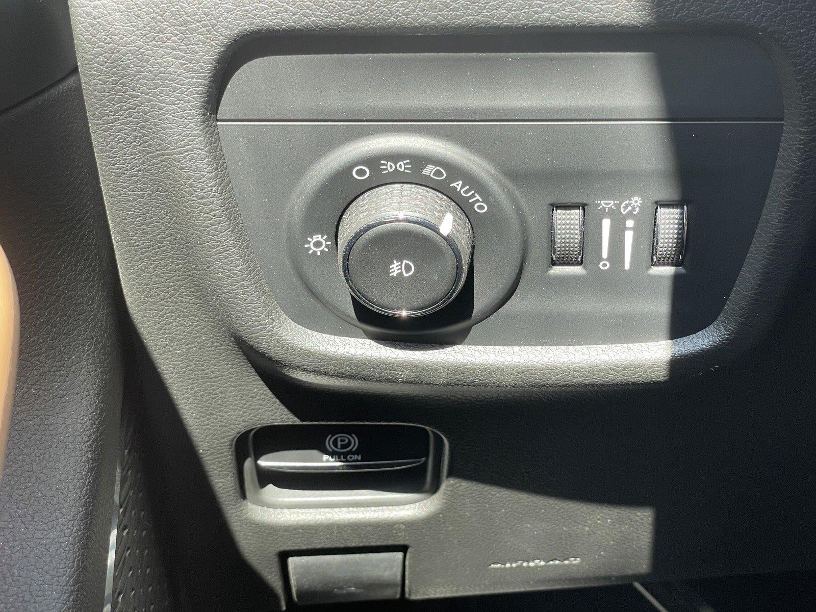 2023 Jeep Grand Cherokee Summit