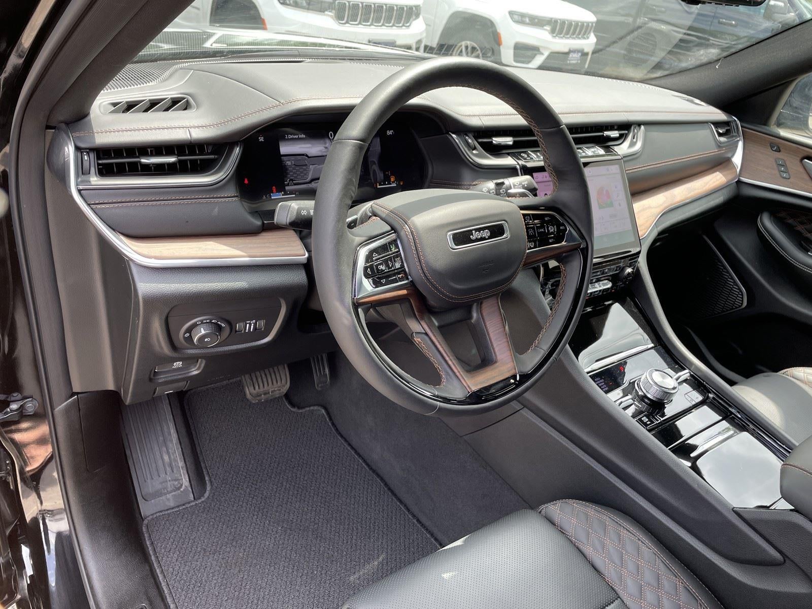 2025 Jeep Grand Cherokee Summit