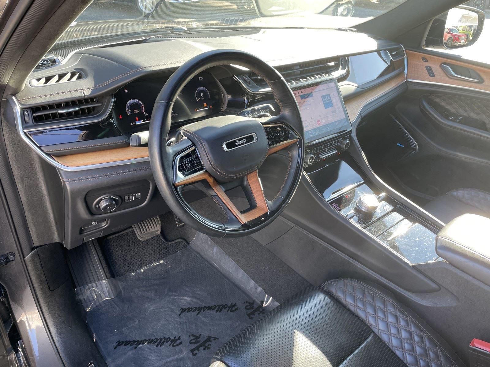 2022 Jeep Grand Cherokee Summit Reserve