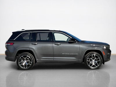2022 Jeep Grand Cherokee Summit Reserve