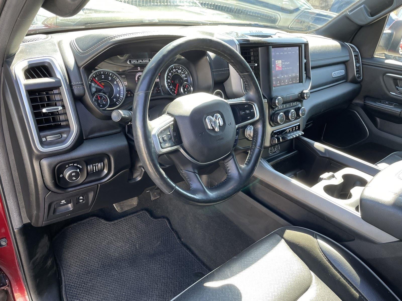 2020 RAM 1500 LARAMIE 4X2 CREW CAB 5'7