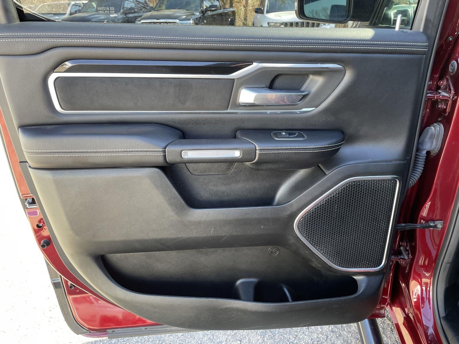 2020 RAM 1500 LARAMIE 4X2 CREW CAB 5'7