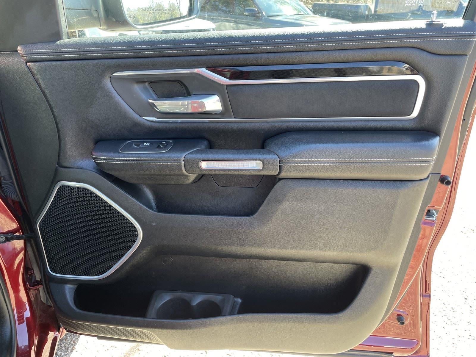 2020 RAM 1500 LARAMIE 4X2 CREW CAB 5'7