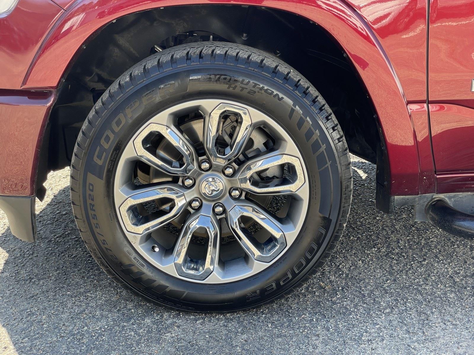 2020 RAM 1500 LARAMIE 4X2 CREW CAB 5'7