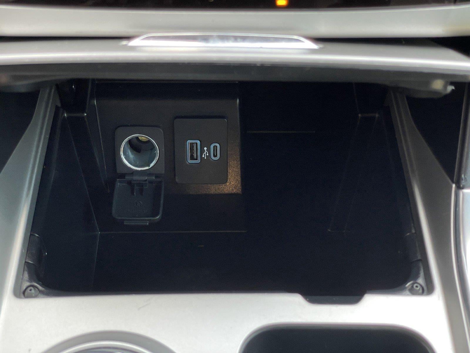 2021 Ford Explorer Base
