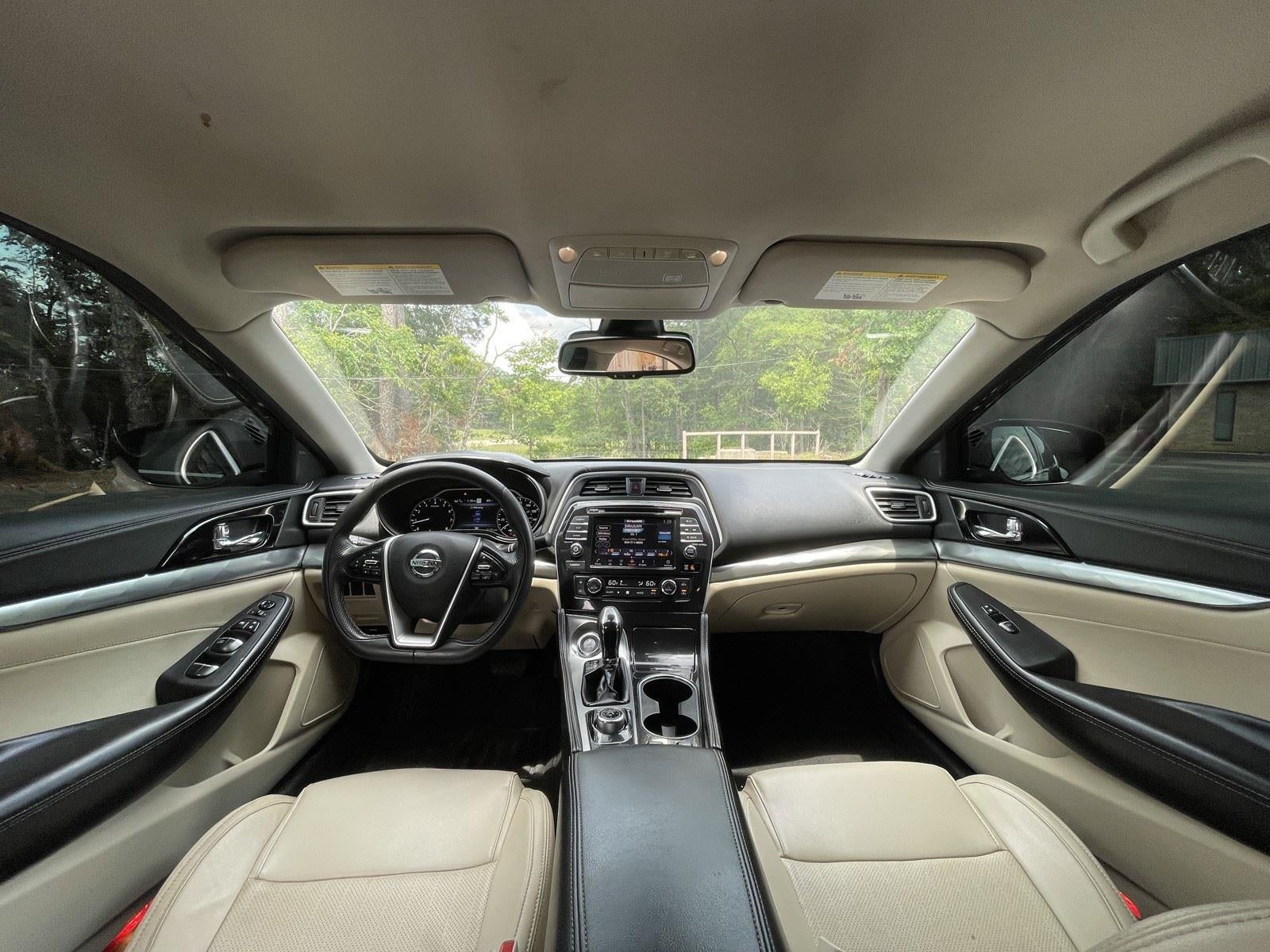 2022 Nissan Maxima SV