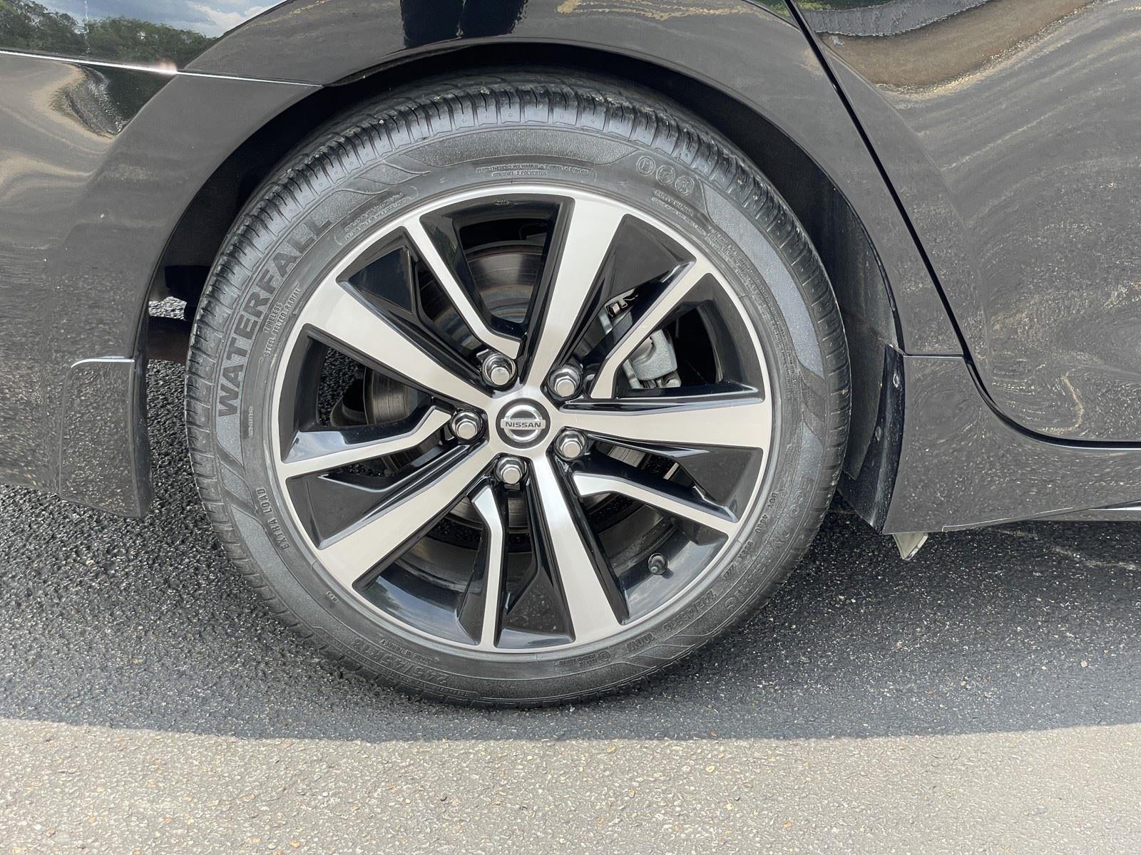 2022 Nissan Maxima SV