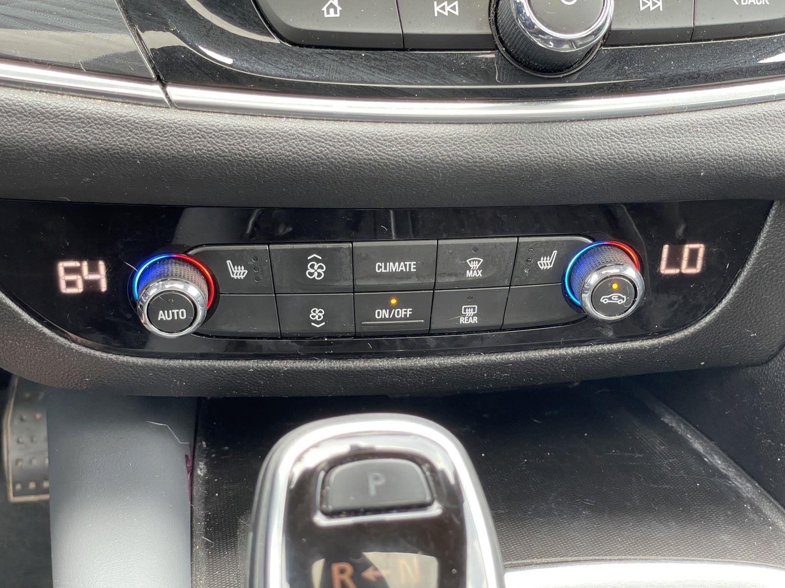 2021 Buick Enclave Essence