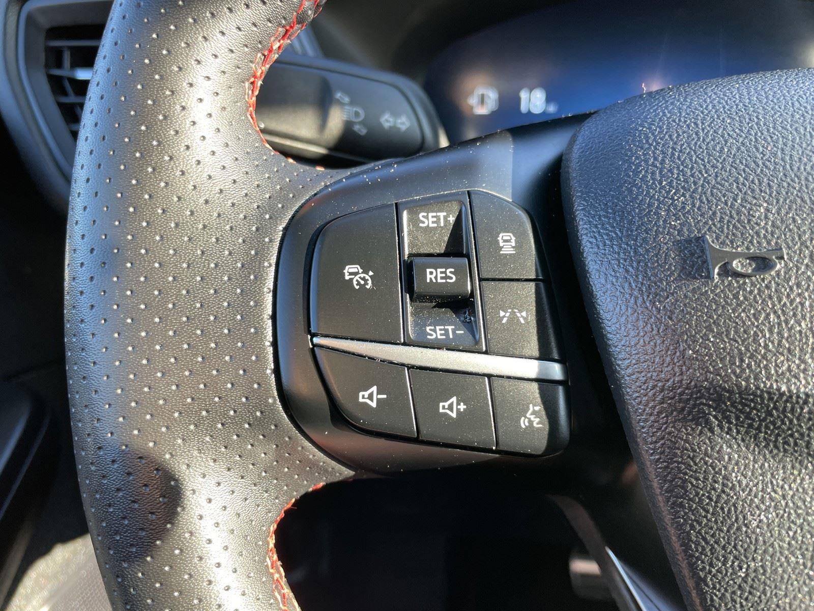 2023 Ford Escape ST-Line Select