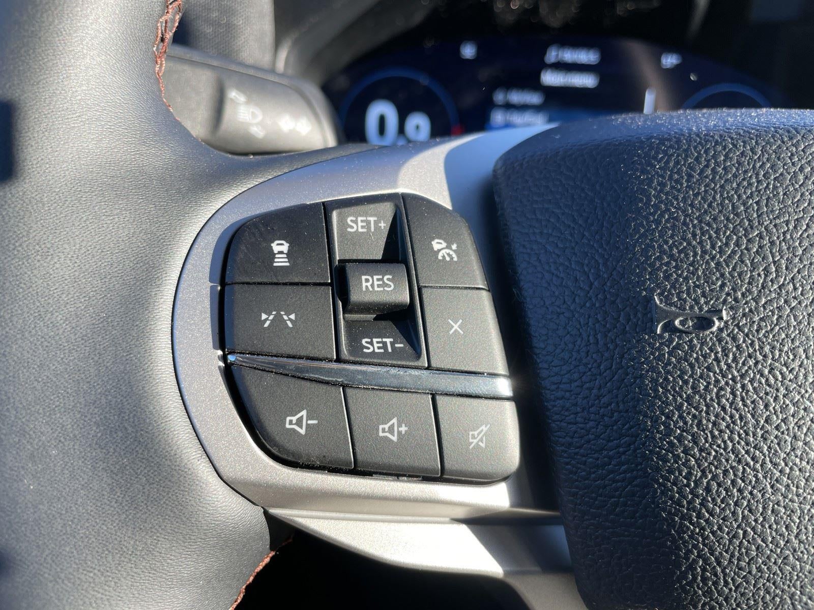 2026 Ford Explorer Active (100A)