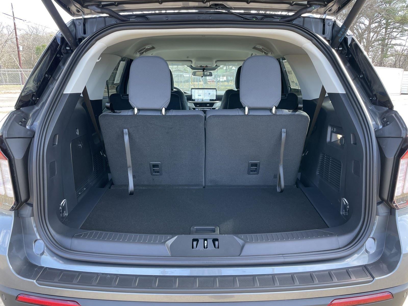 2026 Ford Explorer Active w/100A Pkg