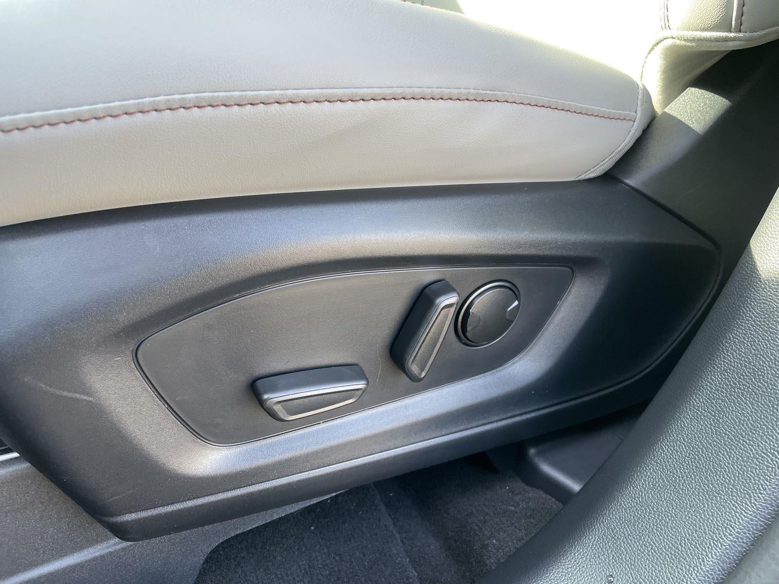 2026 Ford Explorer Active (100A)