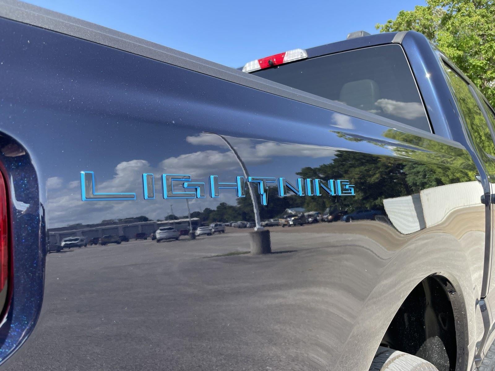 2025 Ford F-150 Lightning Flash