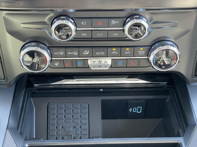2027 Ford Super Duty F-250 SRW LARIAT