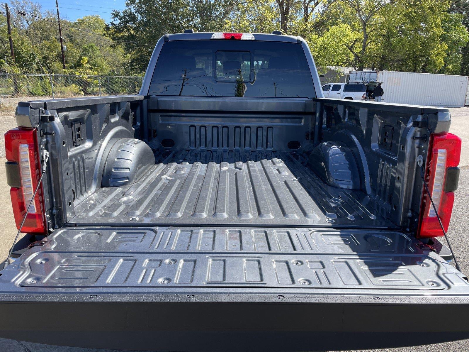 2027 Ford Super Duty F-250 SRW LARIAT