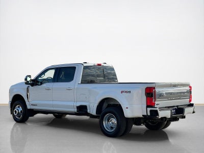 2026 Ford Super Duty F-350 DRW Platinum