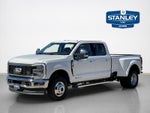 2027 Ford Super Duty F-350 DRW LARIAT