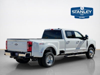 2027 Ford Super Duty F-350 DRW LARIAT