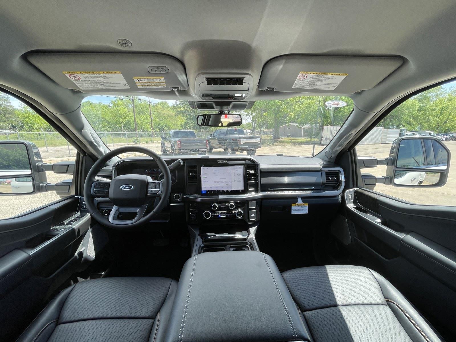 2026 Ford Super Duty F-350 DRW LARIAT