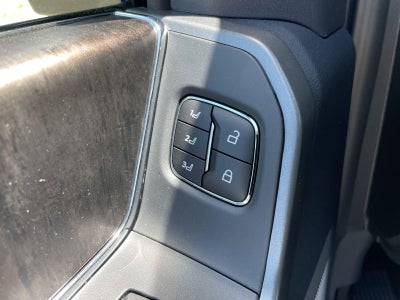 2026 Ford Super Duty F-350 DRW LARIAT