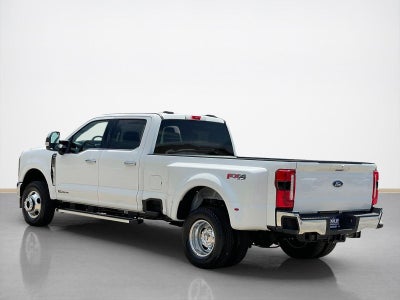 2026 Ford Super Duty F-350 DRW LARIAT