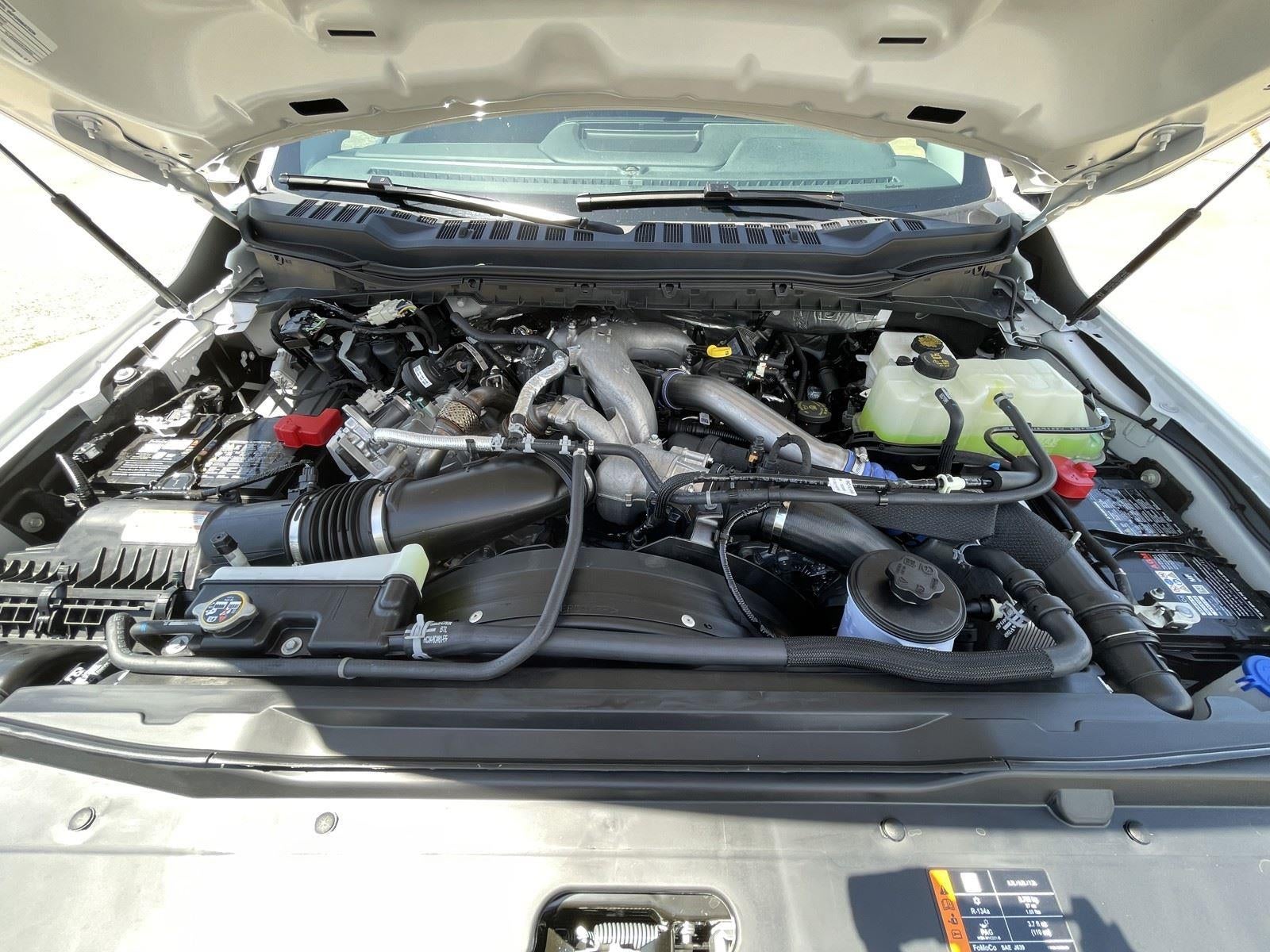 2026 Ford Super Duty F-350 DRW LARIAT