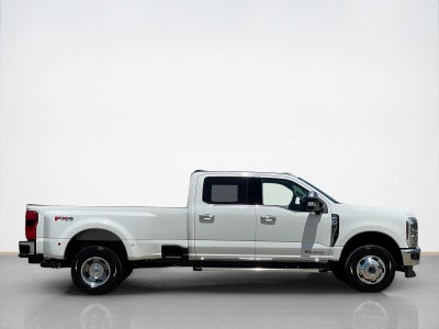 2026 Ford Super Duty F-350 DRW LARIAT