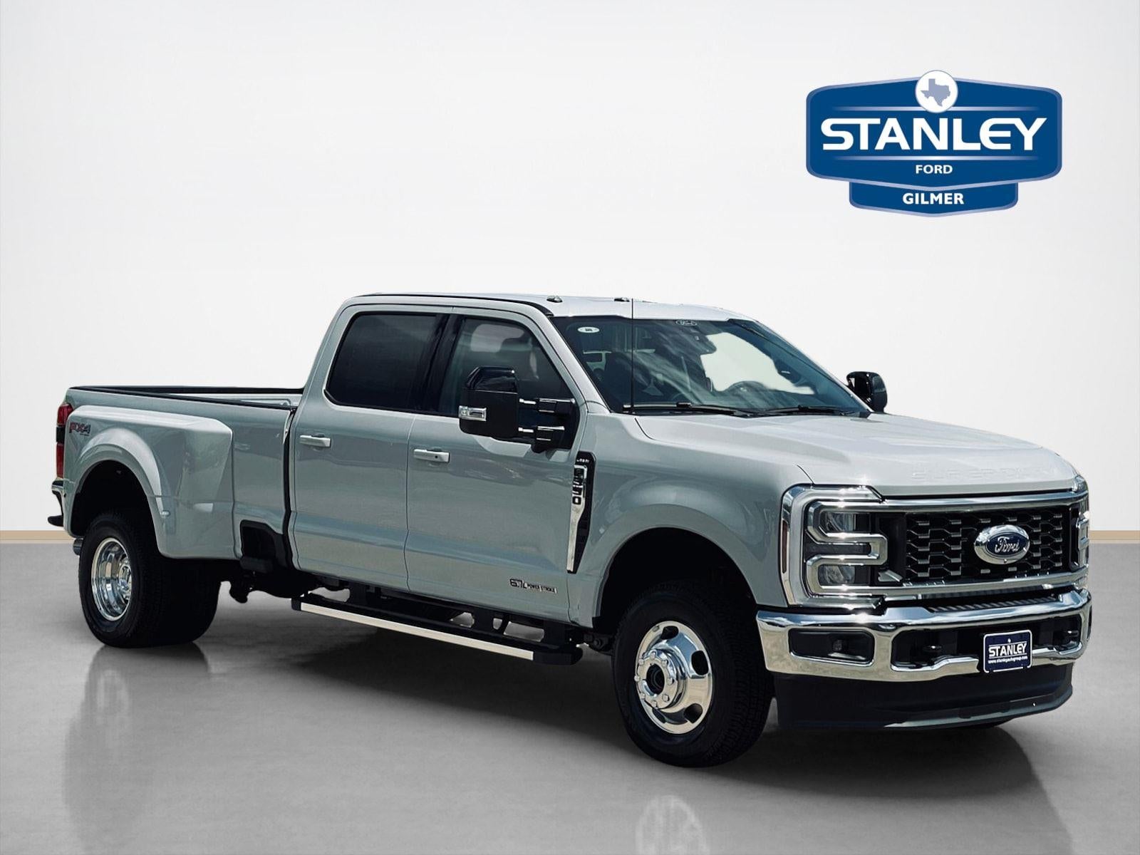 2026 Ford Super Duty F-350 DRW LARIAT