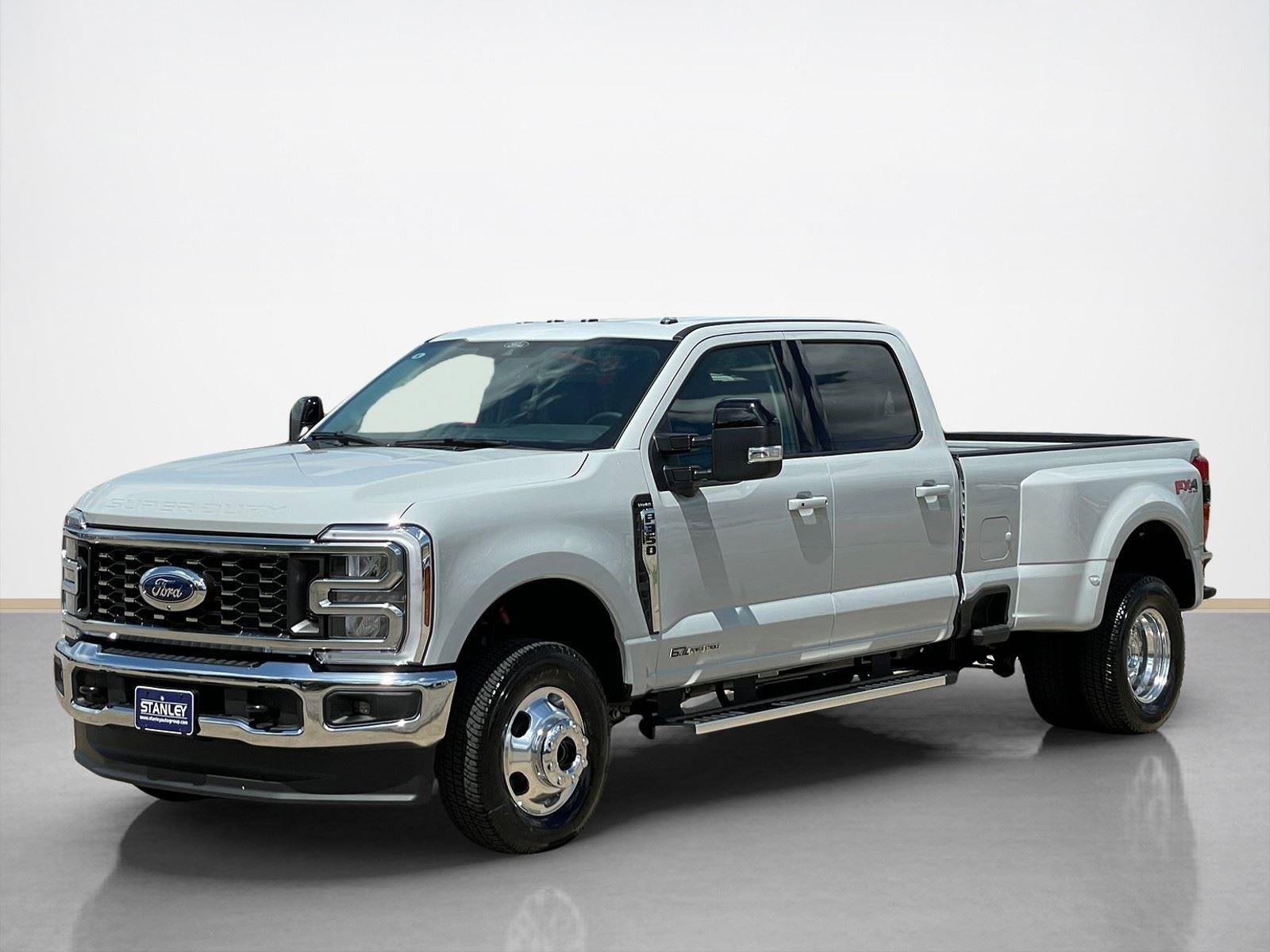2026 Ford Super Duty F-350 DRW LARIAT